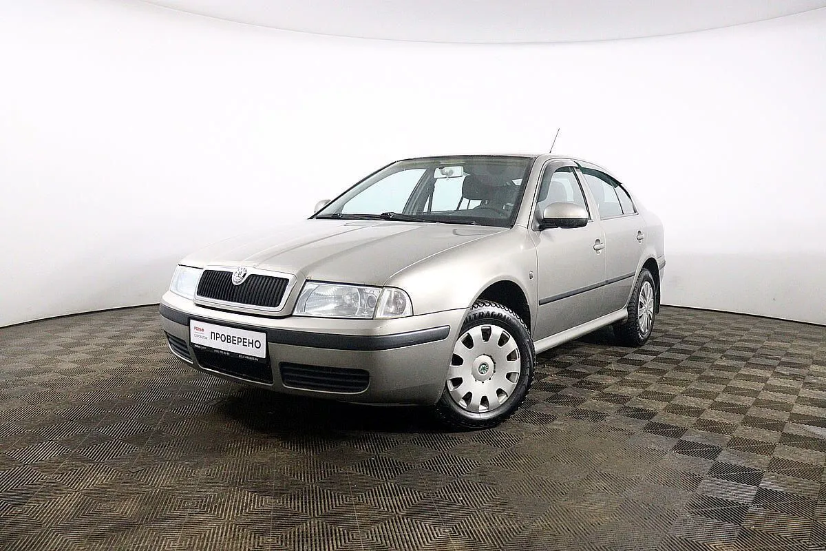 Skoda Octavia Image 1